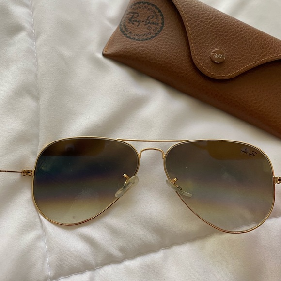 RayBan // Aviators (Tan/Gold) - Picture 4 of 5